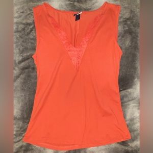 Day trip size medium top